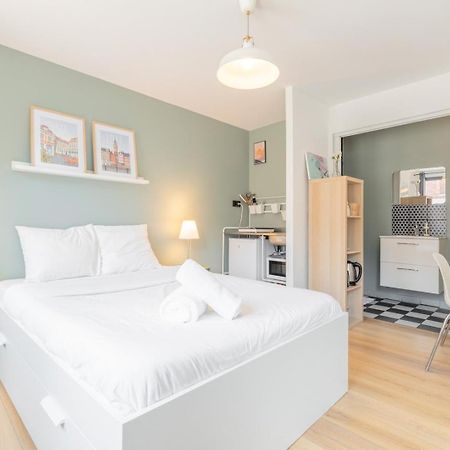 Lovely Studio Fonctionnel Apartment Лил Екстериор снимка